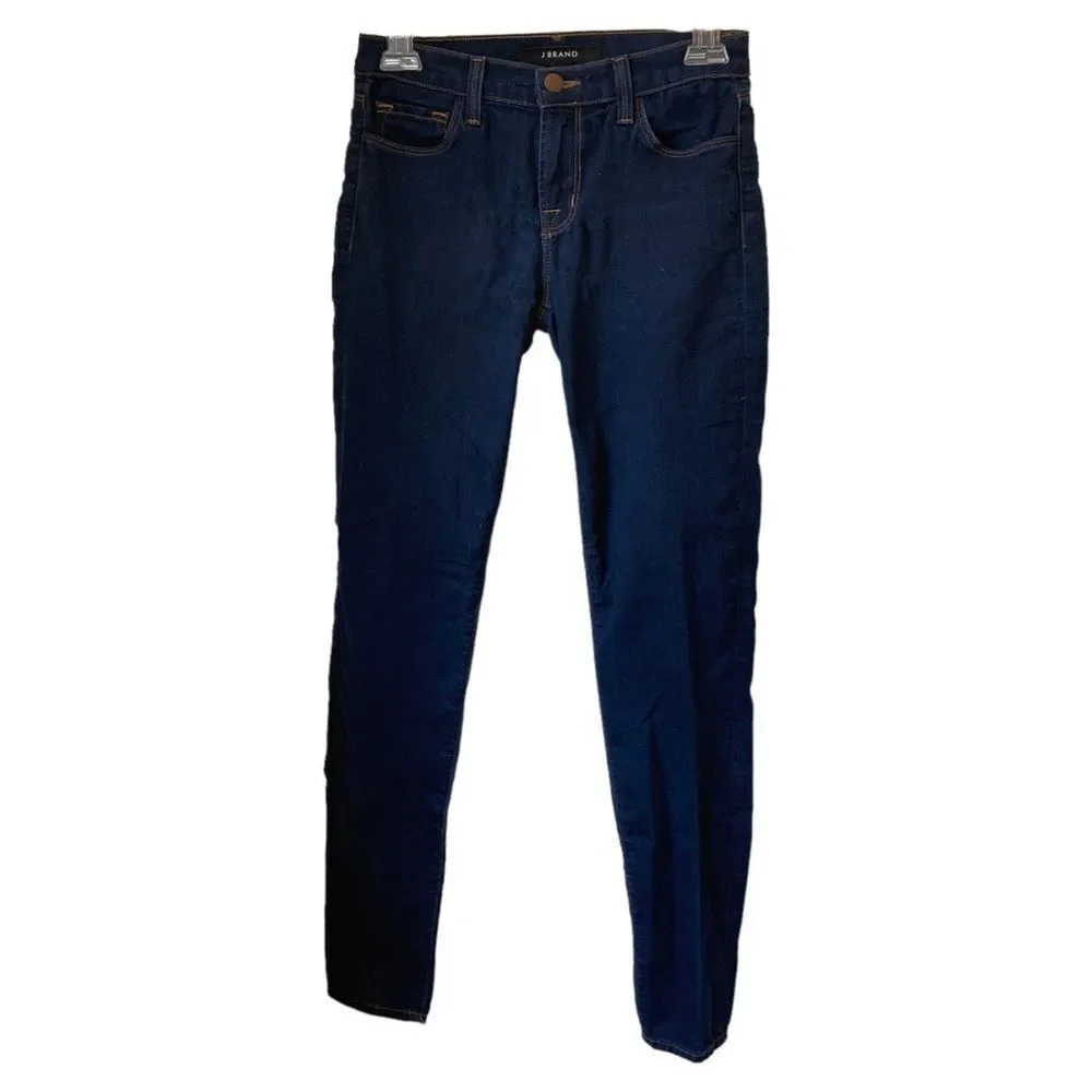 J BRAND Skinny Leg Jeans in Dark Wash in Ink Size 26